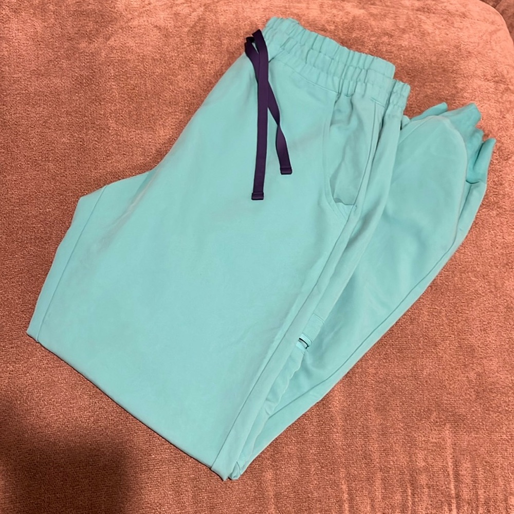ST old style high waisted Zamora in Surgical Green